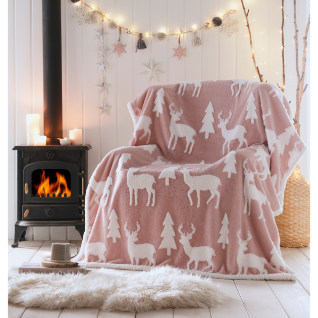 Picture of Reindeer Fleece Throw - Pink